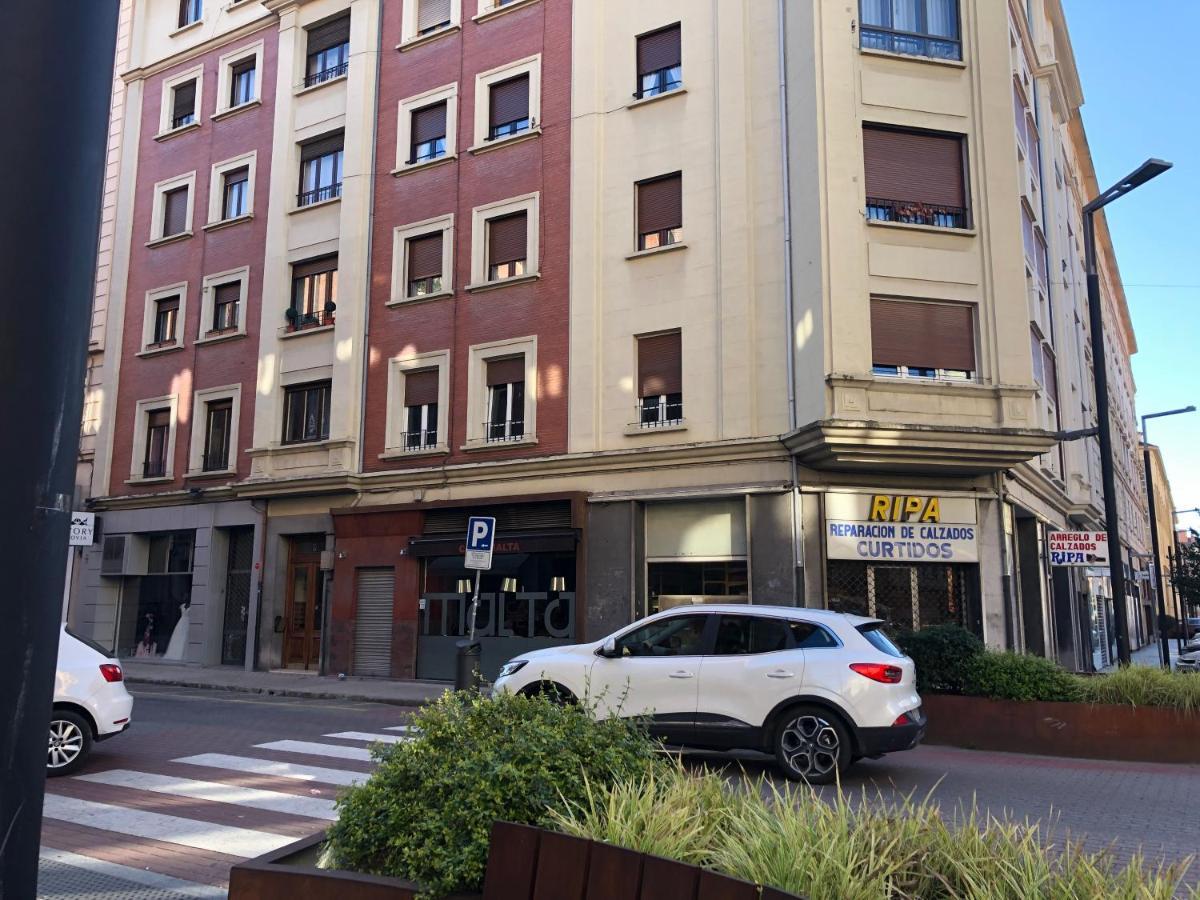 Appartamento Piso recién reformado en el centro de Pamplona Esterno foto